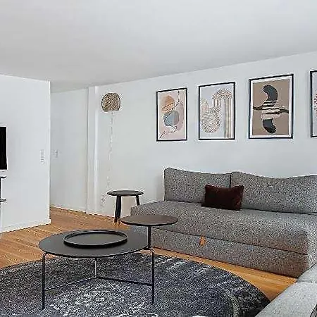 Fantastic Bright With A Balcony In The Heart Of Hotel Kodaň